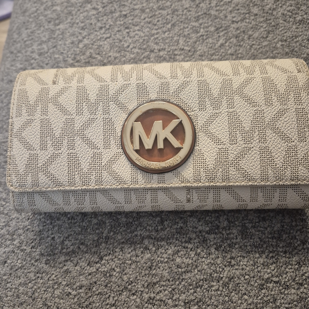 Michael Kors Cream and Brown Wallet